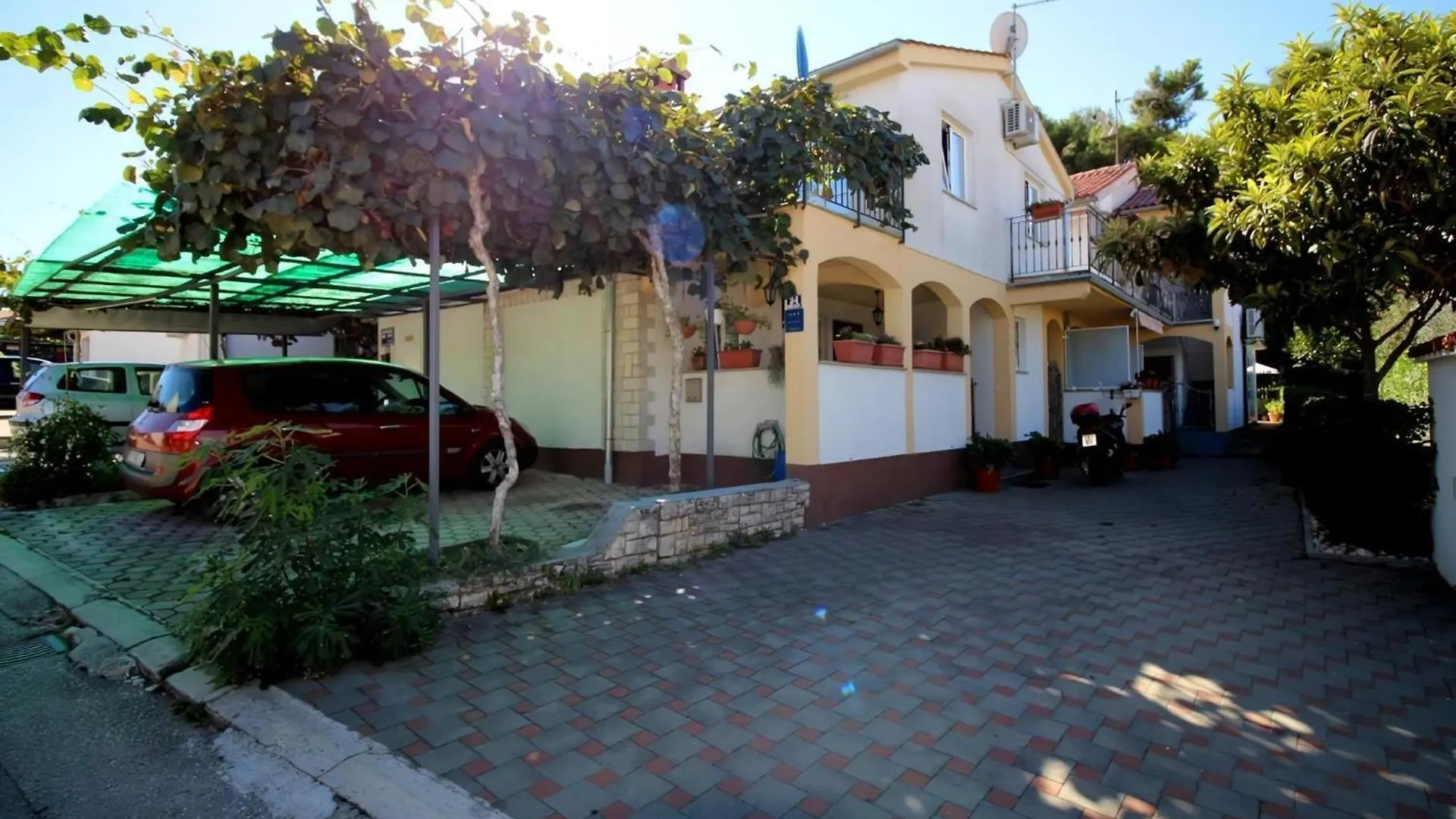 Klimatisierte Ferienwohnung Pineta 2 In Strandnaehe Poreč